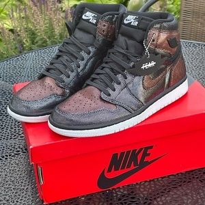 Jordan 1 Mid